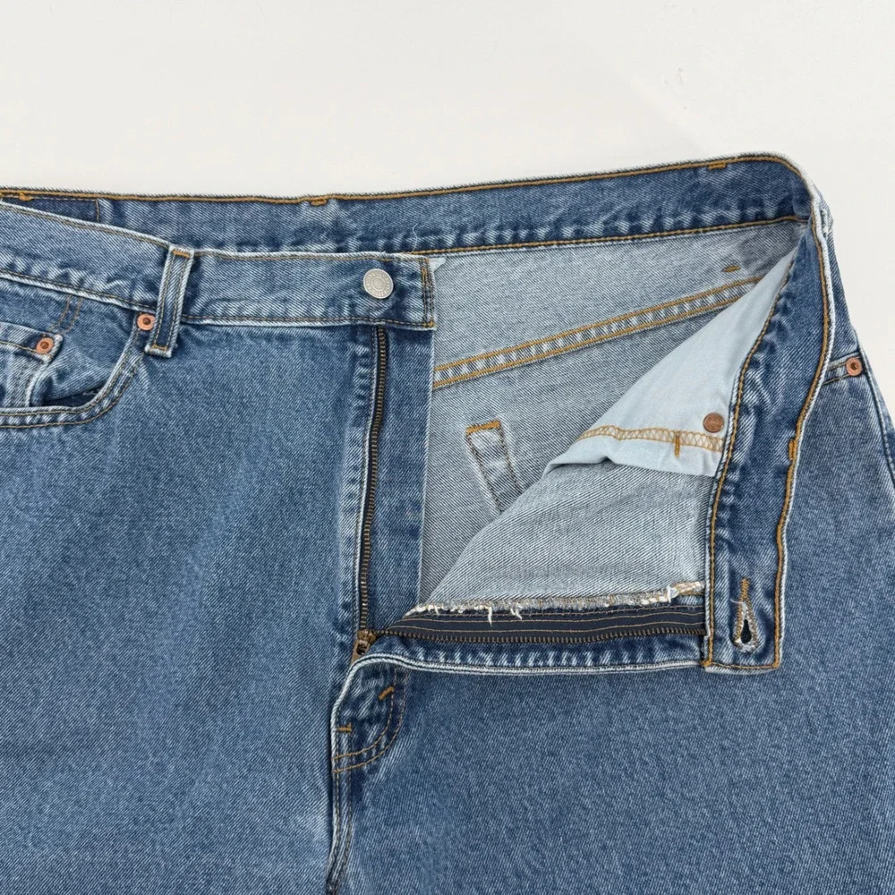 Vintage Y2K Levis 550 Relaxed Fit Jeans Mens 42x30 Blue Medium Wash 0550-4891